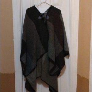 Lady's poncho